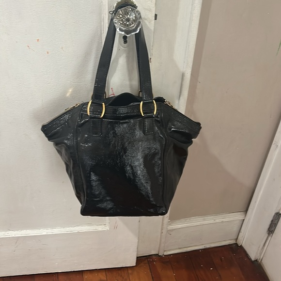 Authentic Yves Saint Laurent Patent Leather Shoulder Bag - Picture 3 of 13